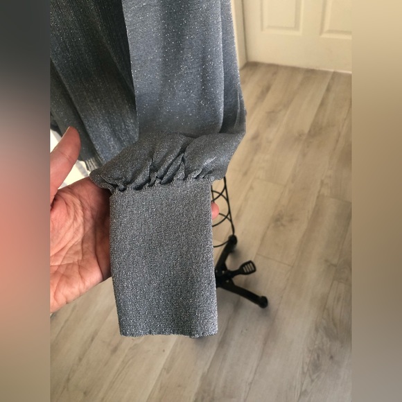 🆕 Zara metallic thread, long sleeve top. - Picture 7 of 13